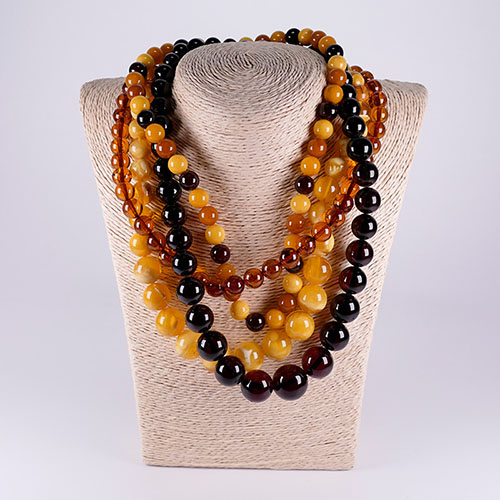 Baltic amber jewelry - Necklaces